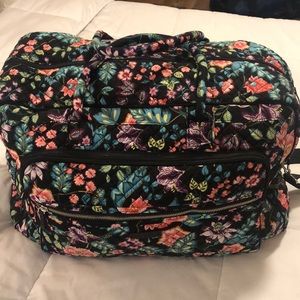 PRACTICALLY NEW Vera Bradley Weekender